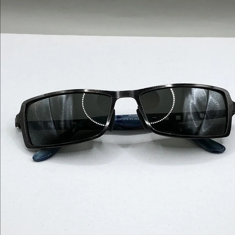 Maui Jim Shark Pit MJ-228-17 Polarized Sunglasses Gray Silver